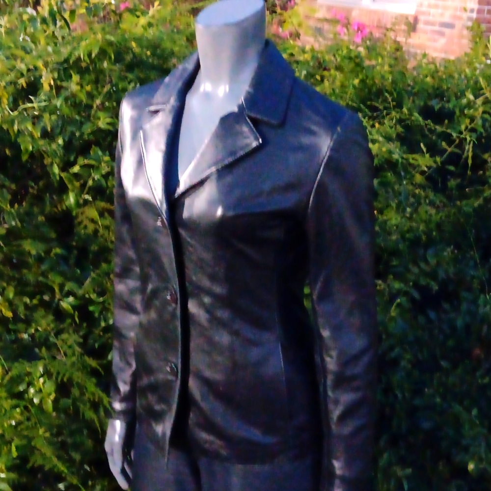 212 America (India) Ladies Vintage Black Genuine Luxury Leather Jacket